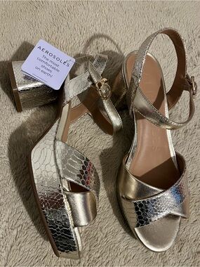 Aerosoles Cosmos Women's Leather
Platform Sandals